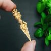 Collar con Dorje de Latón Tibetano: Símbolo de Poder Tibetan Dorje Brass Power Pendant