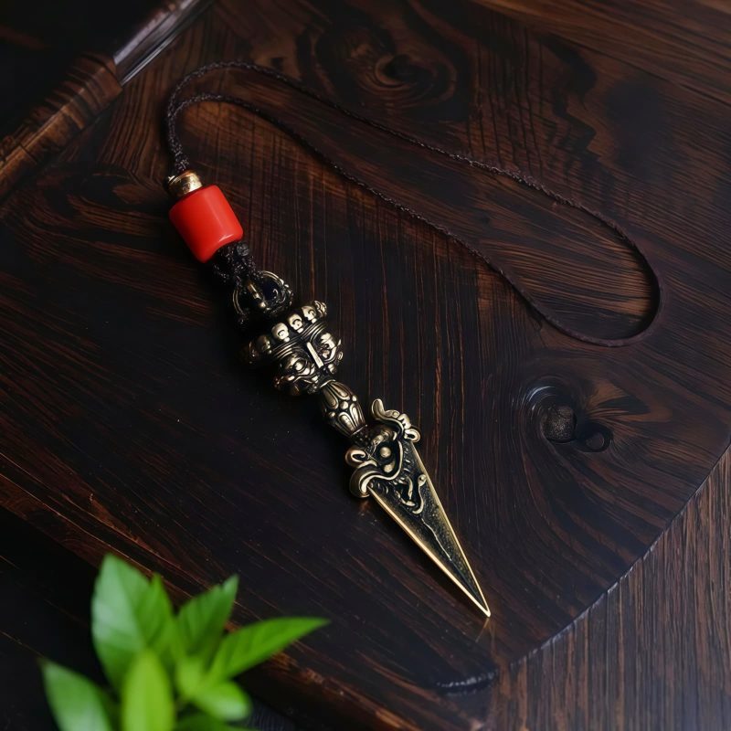 Collar con Dorje de Latón Tibetano: Símbolo de Poder Tibetan Dorje Brass Power Pendant
