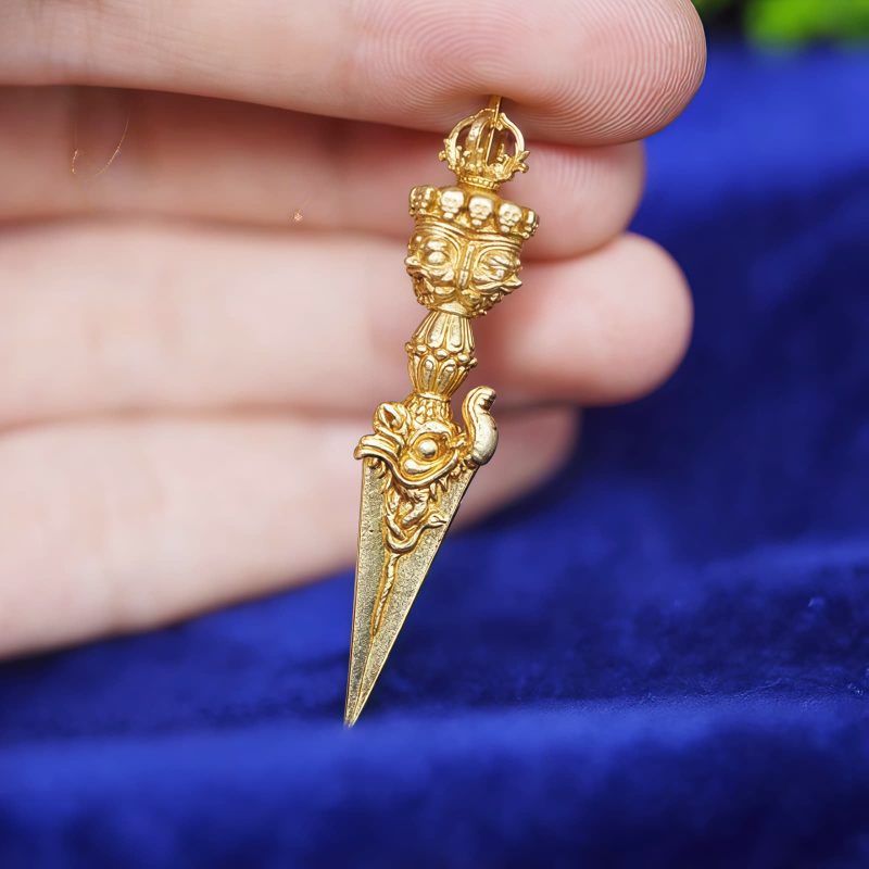 Collar con Dorje de Latón Tibetano: Símbolo de Poder Tibetan Dorje Brass Power Pendant
