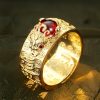 Anillo de la Fortuna con Granate Feng Shui y Diseño Pi Xiu FengShui Garnet Wealth Ring with PiXiu Design