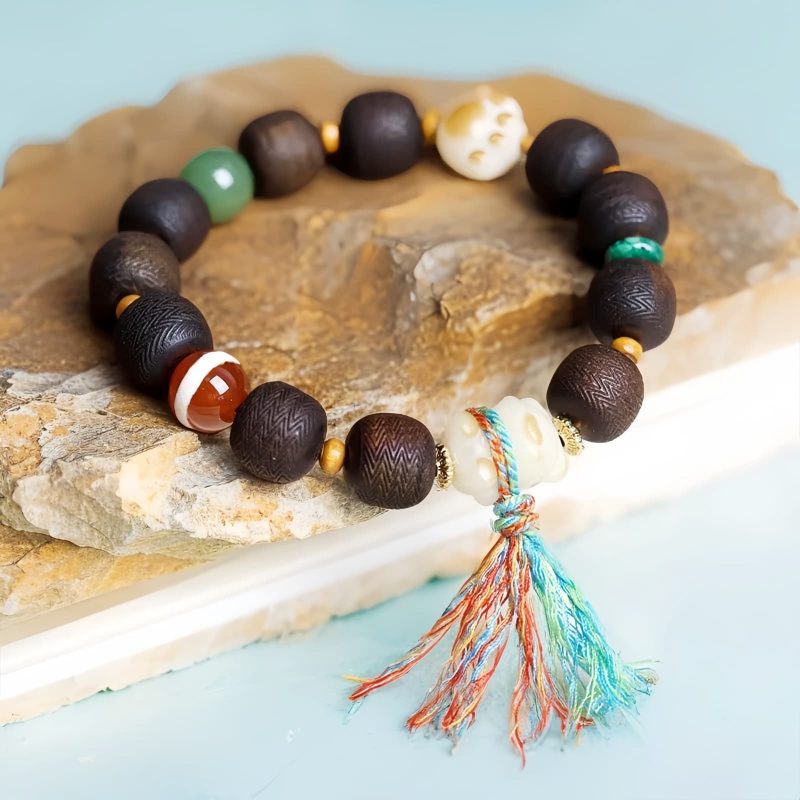 سوار يد من خشب عود قينان الأخضر وبذور بودهي للسلام Green Qinan Agarwood Bodhi Seed Peace Bracelet