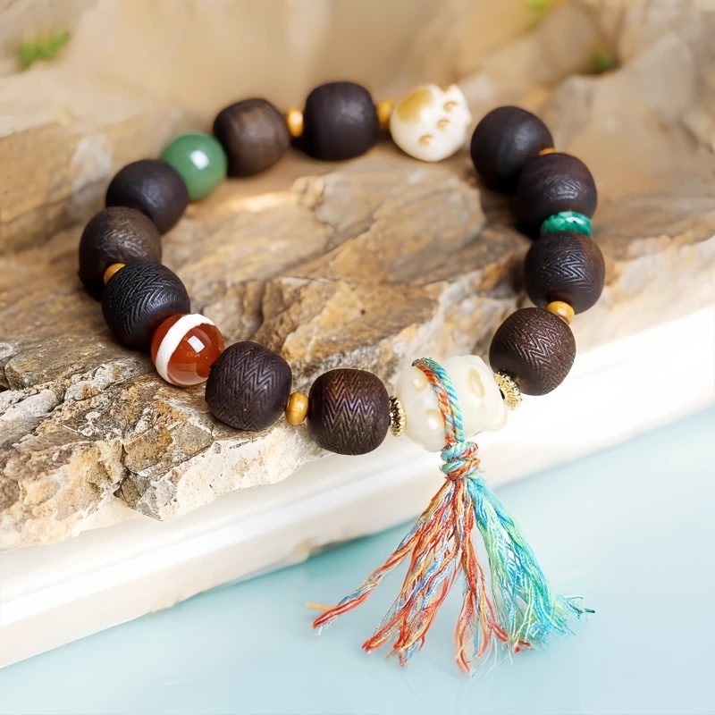 سوار يد من خشب عود قينان الأخضر وبذور بودهي للسلام Green Qinan Agarwood Bodhi Seed Peace Bracelet