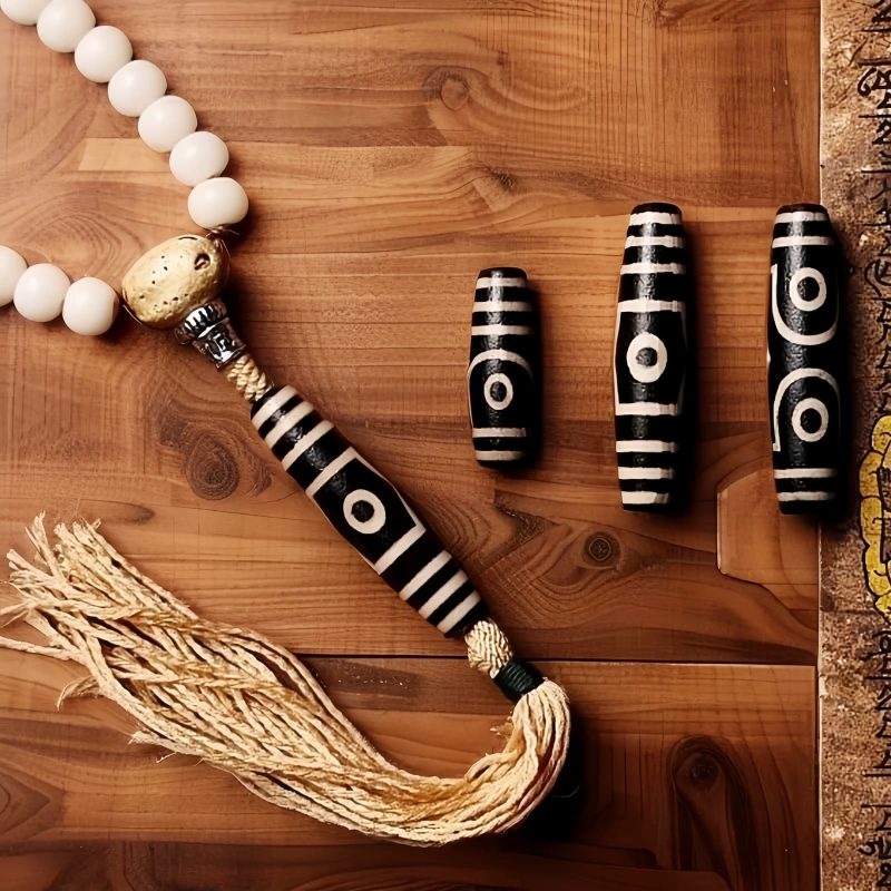 Pulseira da Fortuna Tibetana 108 Sementes de Bodhi, Contas Dzi e Ágata Cinza Tibet 108 Mala Bodhi Seed Dzi Bead Gray Agate Wealth Bracelet