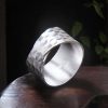 Anel Tibetano Martellado Feito à Mão em Prata 990 Tibetan 990 Silver Handmade Rustic Hammered Ring