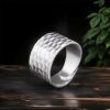 Anel Tibetano Martellado Feito à Mão em Prata 990 Tibetan 990 Silver Handmade Rustic Hammered Ring