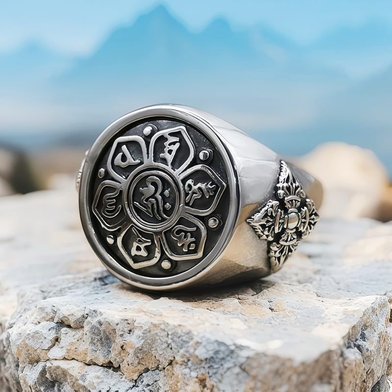 Anillo giratorio tibetano de cobre Om Mani Padme Hum Tibetan Copper Om Mani Padme Hum Rotatable Ring
