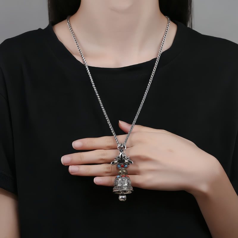 Collar con dije de Dorje Vajra y Om Mani Padme Hum: Fuerza y Protección Tibetana Tibetan Om Mani Padme Hum Dorje Vajra Strength Necklace Pendant