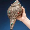 Decoración para el Hogar con Concha Shankha Tibetana y Ocho Símbolos Auspiciosos Tibetan Shankha Conch Shell Home Decoration with Eight Auspicious Symbols