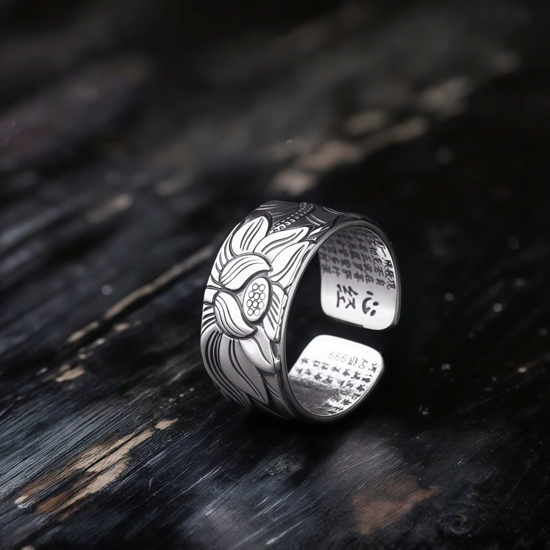 Anillo de Iluminación de Cobre Blanco Tibetano con Loto Tibetan White Copper Enlightenment Ring with Lotus