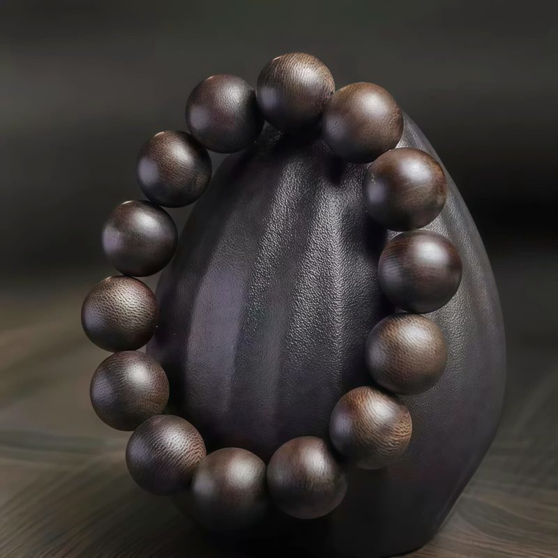 سوار قوة خشب الأagarwood الفيتنامي Vietnamese Agarwood Strength Bracelet