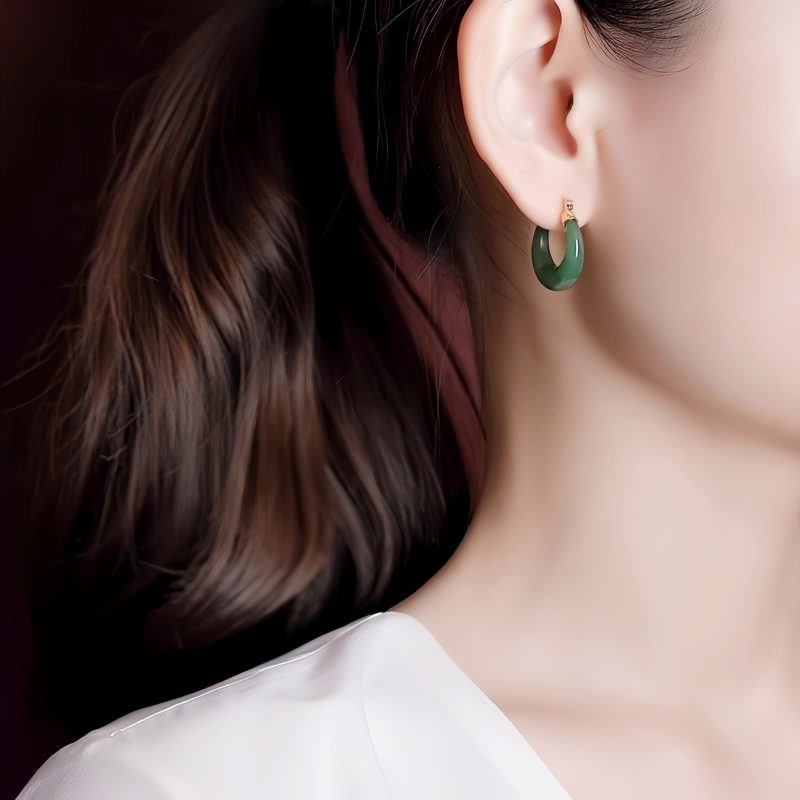 أقراط من حجر الهيتيان السماوي الفيروزي الفضي الإسترليني مع تعليقة للحظ Sterling Silver Hetian Cyan Jade Luck Drop Earrings