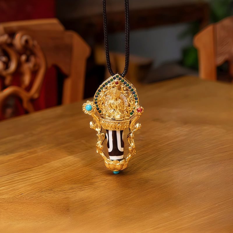 Kalung Gantung Manjusri dengan Batu Dzi Tibet Penuh Kasih Tibetan Dzi Bead Manjusri Compassion Pendant Necklace