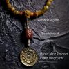 سوار يد من خرز مالا 108 حبة من عين النمر مع شرابة دورجي 108 Mala Beads Tiger Eye Dorje Tassel Bracelet