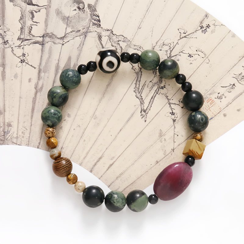 成功への緑瑪瑙三眼天珠ブレスレット Green Agate Three-eyed Dzi Bracelet for Success