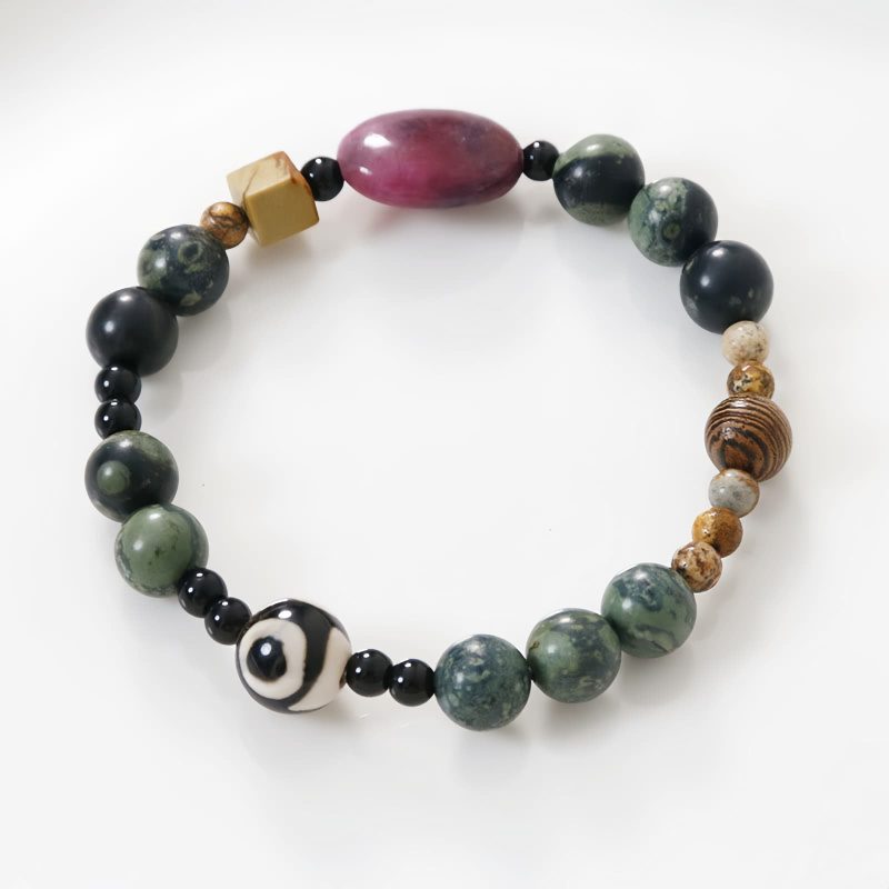 成功への緑瑪瑙三眼天珠ブレスレット Green Agate Three-eyed Dzi Bracelet for Success