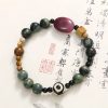 成功への緑瑪瑙三眼天珠ブレスレット Green Agate Three-eyed Dzi Bracelet for Success