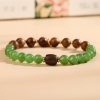 سوار يد من خشب العود الأخضر الكلشيدوني من كاليمانتان Kalimantan Agarwood Green Chalcedony Strength Bracelet