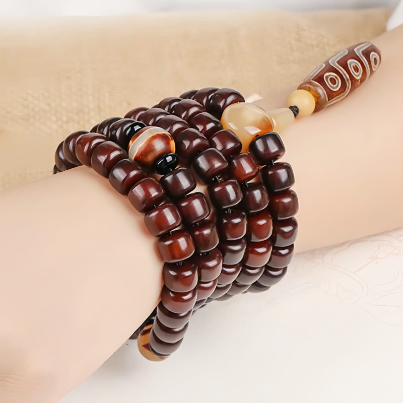 Pulsera de la Suerte con Dzi de Tres Ojos y Jade Three-Eyed Dzi Bead & Jade Luck Bracelet