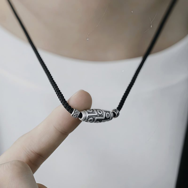 Schutzanhänger mit Neun-Augen-Dzi-Perle aus 999er Sterlingsilber 999 Sterling Silver Nine-Eye Dzi Bead Protection Necklace Pendant