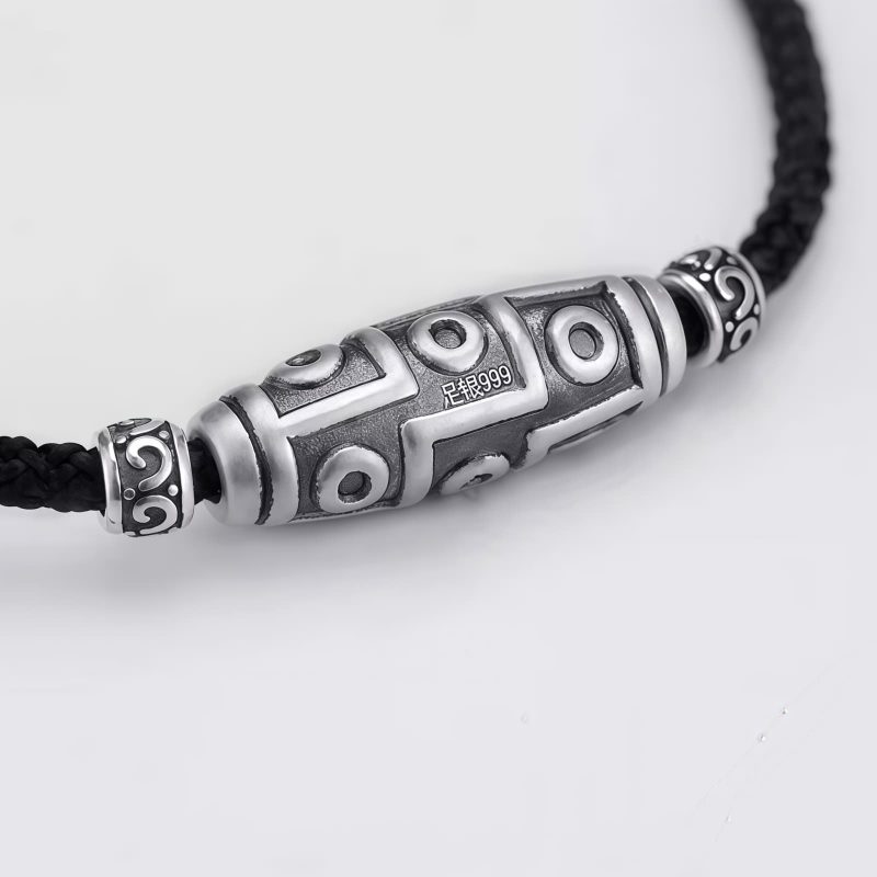 Schutzanhänger mit Neun-Augen-Dzi-Perle aus 999er Sterlingsilber 999 Sterling Silver Nine-Eye Dzi Bead Protection Necklace Pendant