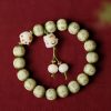 Pulsera de sabiduría con semillas de Bodhi, pata de gato y dije Om Mani Padme Hum Bodhi Seed Cat Paw Wisdom Bracelet with Om Mani Padme Hum Charm