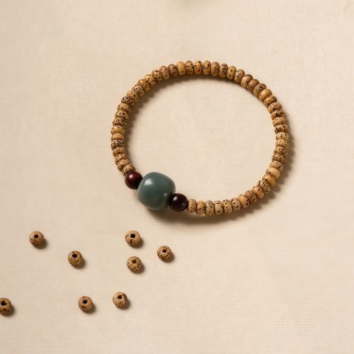 Pulsera de Sabiduría con Semilla de Bodhi y Sándalo Rojo Pulsera de Sabiduría con Semilla de Bodhi y Sándalo Rojo