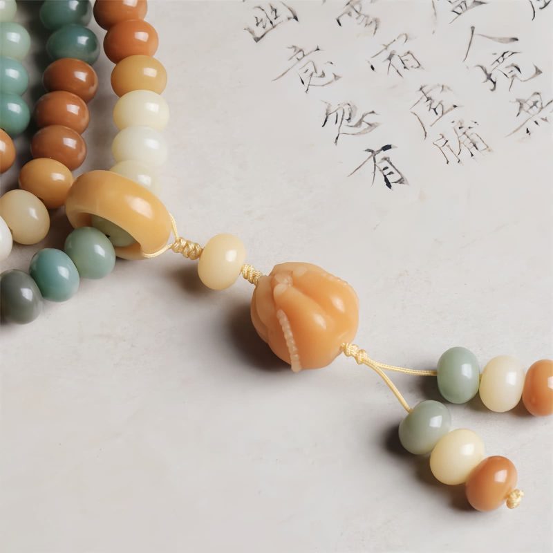 手彫り菩提樹種子平和ブレスレット Hand-Carved Bodhi Seed Peace Bracelet