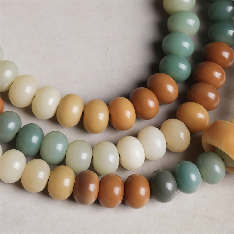 手彫り菩提樹種子平和ブレスレット Hand-Carved Bodhi Seed Peace Bracelet