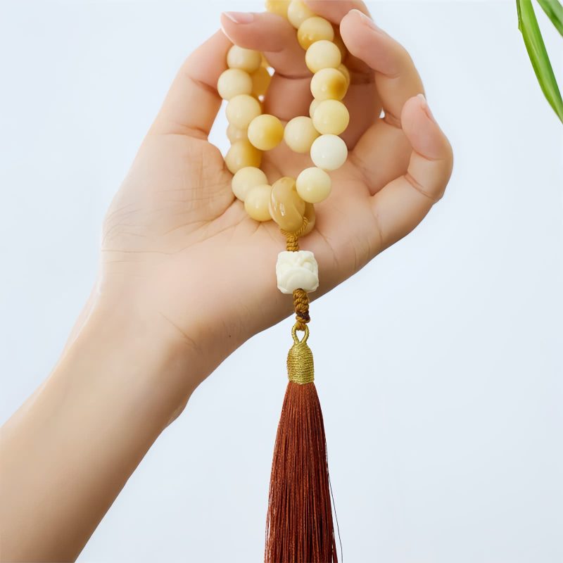 Gelang Pesona Singa Menari dari Biji Bodhi Alami Natural Bodhi Seed Dancing Lion Charm Bracelet