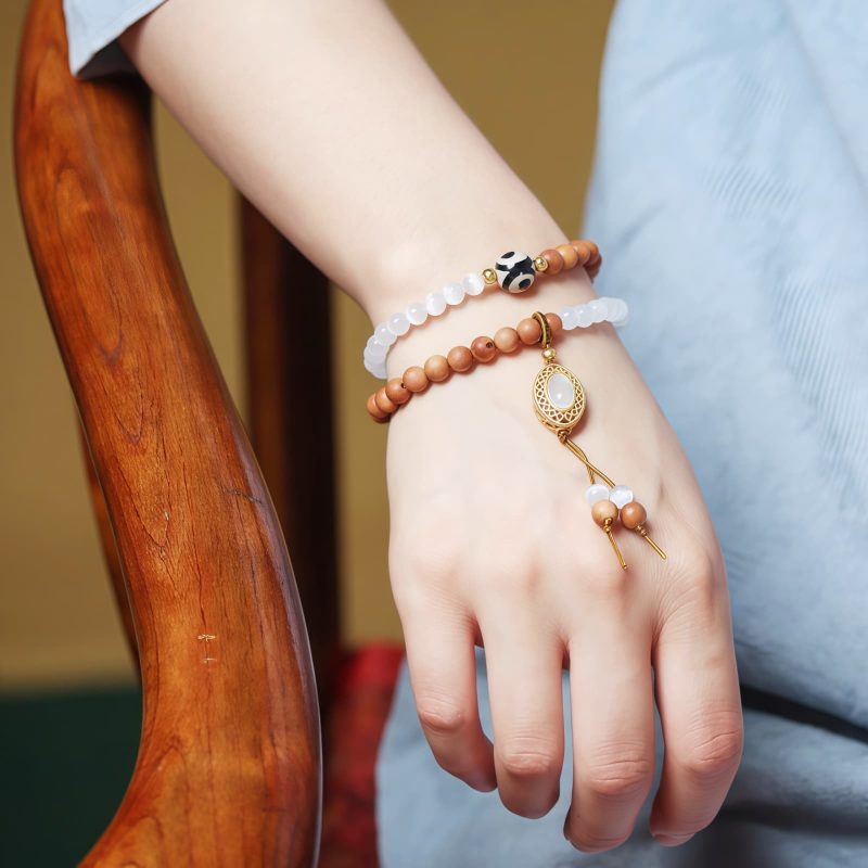 Pulsera de Protección Dzi Ojo de Gato con Sándalo Sandalwood Cat's Eye Dzi Protection Bracelet