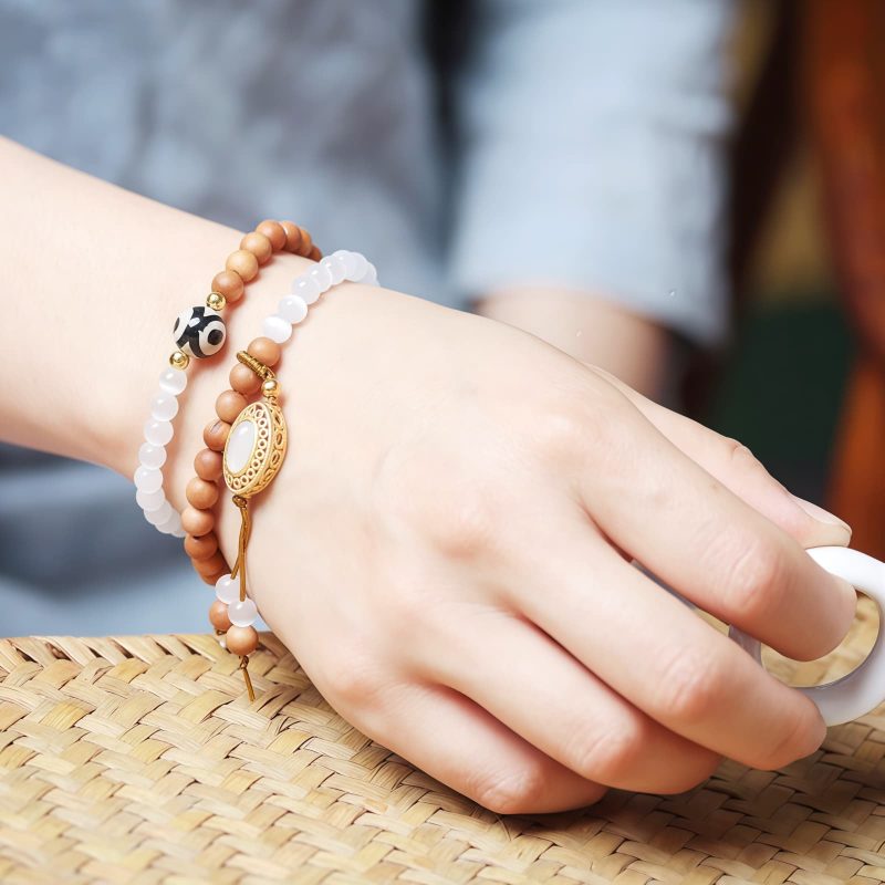 Pulsera de Protección Dzi Ojo de Gato con Sándalo Sandalwood Cat's Eye Dzi Protection Bracelet