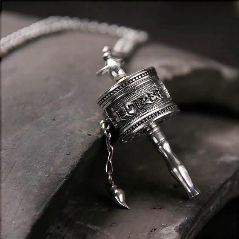 Collar con Rueda de Oración Om Mani Padme Hum de Plata Esterlina 925 Tibetana Tibetan 925 Sterling Silver Om Mani Padme Hum Prayer Wheel Necklace