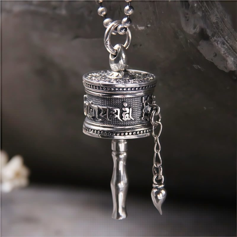 Collar con Rueda de Oración Om Mani Padme Hum de Plata Esterlina 925 Tibetana Tibetan 925 Sterling Silver Om Mani Padme Hum Prayer Wheel Necklace
