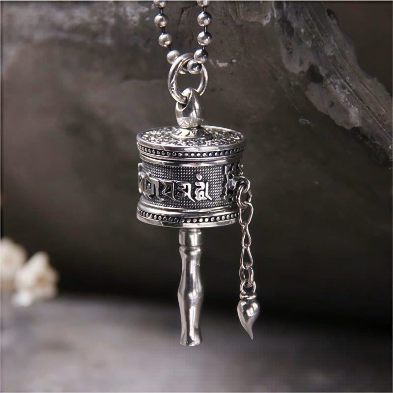 Collar con Rueda de Oración Om Mani Padme Hum de Plata Esterlina 925 Tibetana Tibetan 925 Sterling Silver Om Mani Padme Hum Prayer Wheel Necklace
