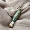 Broche de Semilla de Bodhi con Dzi de Nueve Ojos Tibetano Tibetan Nine-Eye Dzi Bead Bodhi Seed Brooch