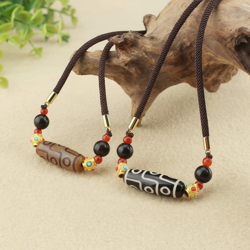 Collar de Protección con Dzi de Nueve Ojos Tibetano Tibetan Nine-Eye Dzi Bead Protection Necklace