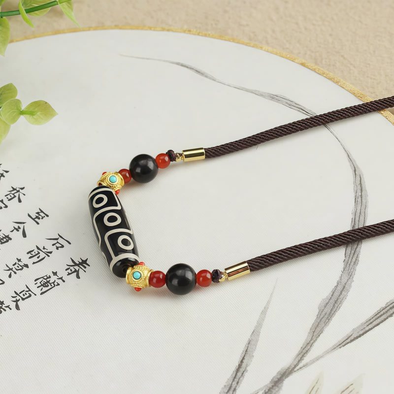 Collar de Protección con Dzi de Nueve Ojos Tibetano Tibetan Nine-Eye Dzi Bead Protection Necklace