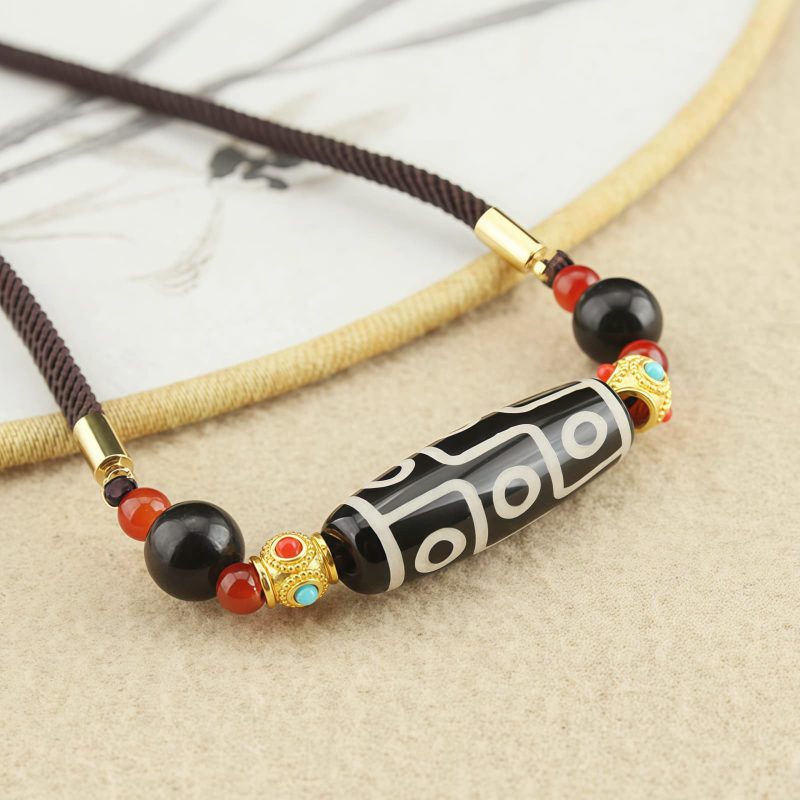 Collar de Protección con Dzi de Nueve Ojos Tibetano Tibetan Nine-Eye Dzi Bead Protection Necklace