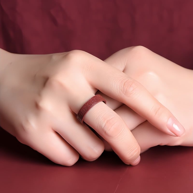 Anillo de Bendición Cinabrio Om Mani Padme Hum Cinnabar Om Mani Padme Hum Blessing Ring
