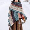 Selendang Poni Bergelombang Tibet Biru Beige Tibetan Blue Beige Wavy Tassel Shawl