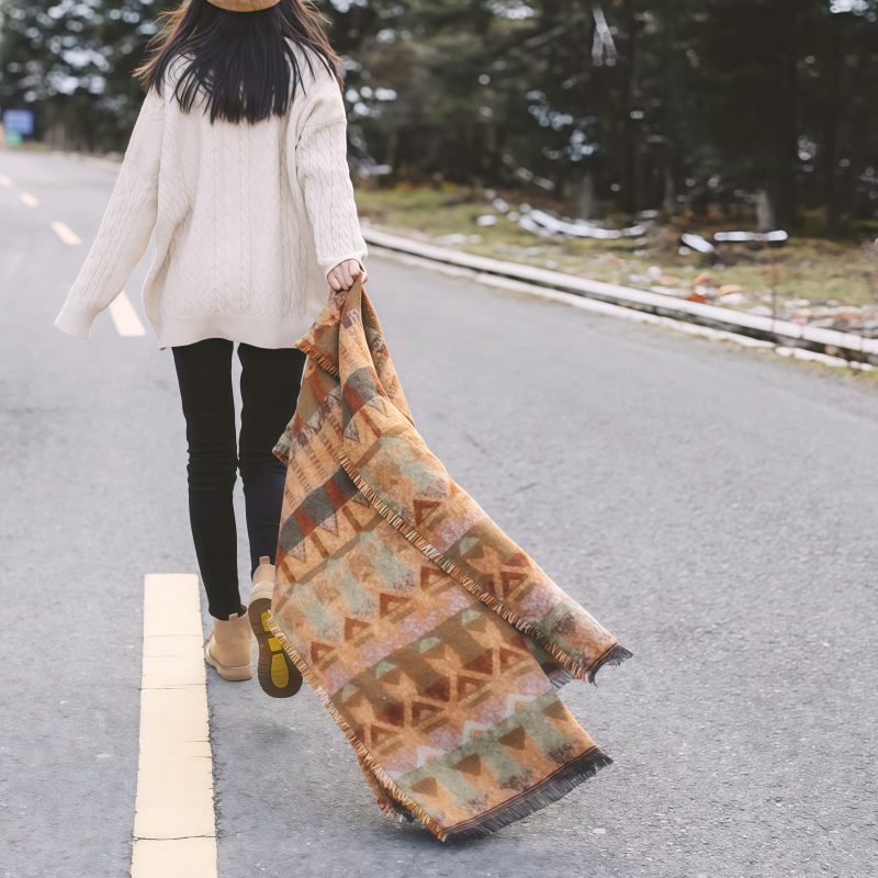 Chale Tibetano con Patrón Geométrico Clásico Tibetan Classic Geometry Pattern Shawl