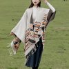 Chale Tibetano con Geometría Colorida Tibetan Colorful Geometry Shawl