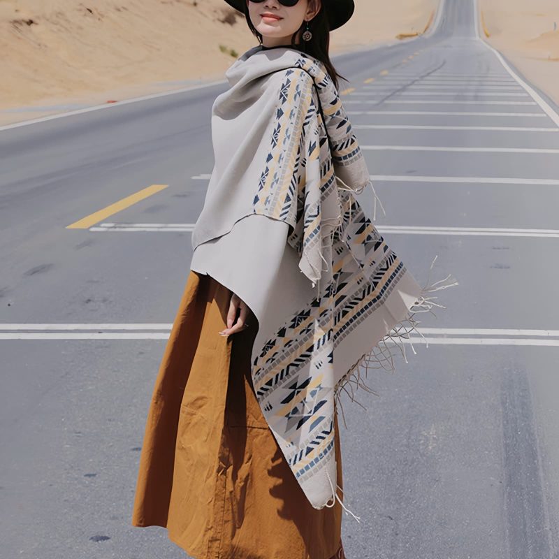 Chale Tibetano con Geometría Colorida Tibetan Colorful Geometry Shawl