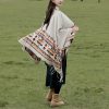 Chale Tibetano con Geometría Colorida Tibetan Colorful Geometry Shawl