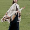 Chale Tibetano con Geometría Colorida Tibetan Colorful Geometry Shawl