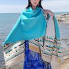 Chale Tibetano con Geometría Colorida Tibetan Colorful Geometry Shawl
