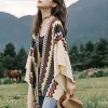 Chale Tibetano con Franjas de Colores y Borlas Tibetan Colorful Striped Tassel Shawl
