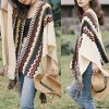 Chale Tibetano con Franjas de Colores y Borlas Tibetan Colorful Striped Tassel Shawl
