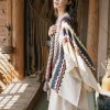 Chale Tibetano con Franjas de Colores y Borlas Tibetan Colorful Striped Tassel Shawl