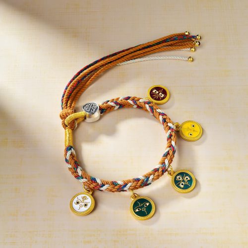 Tibetanisches Armband mit den fünf Glücksgöttern Tibetanisches Armband mit den fünf Glücksgöttern